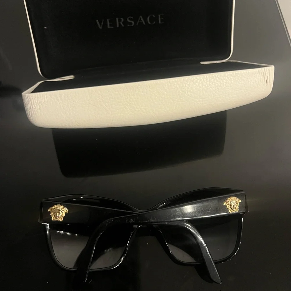 Versace Elegant Black Women's Sunglasses - Picture 2 of 2